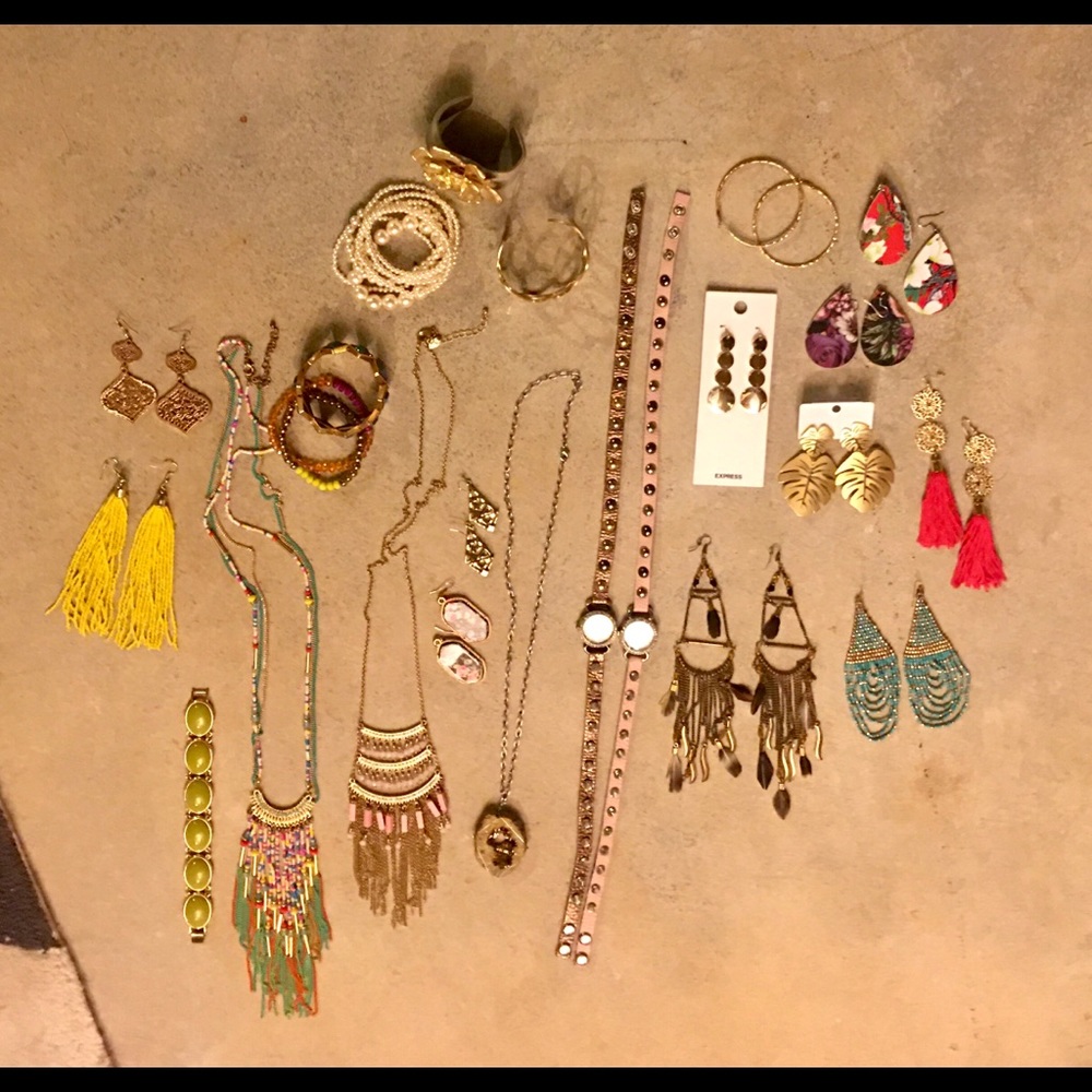 HUGE jewelry lot